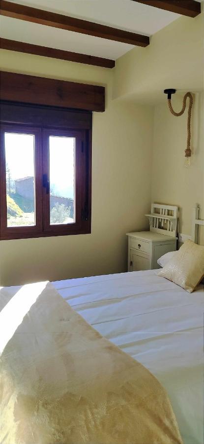 La Rosa y El Pastor Bonitos Apartamentos Rurales con vistas a la Montaña Guijo de Santa Bárbara Habitación foto